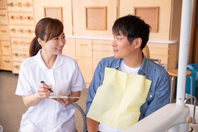 お口の検査〜治療の説明
